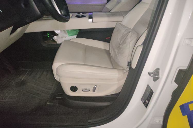 Used Li Auto L6 2024 Pro Model Left Front Seat