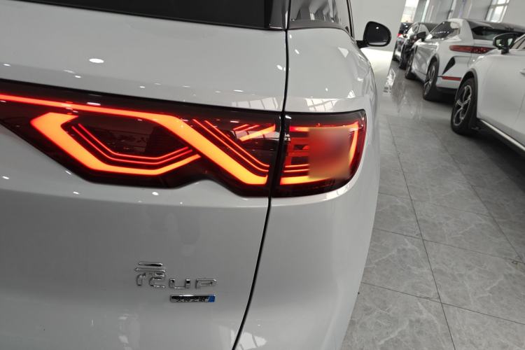 Used BYD Yuan UP 2025 Intelligent Driving Version 401 km Leading Edition Right Rear Taillight