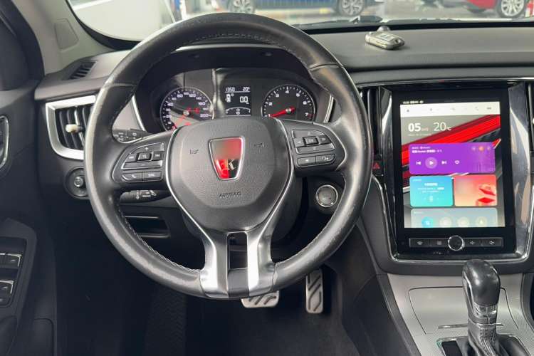 Used Roewe RX5 2016 20T Two-Wheel Drive Automatic Internet Smart Edition