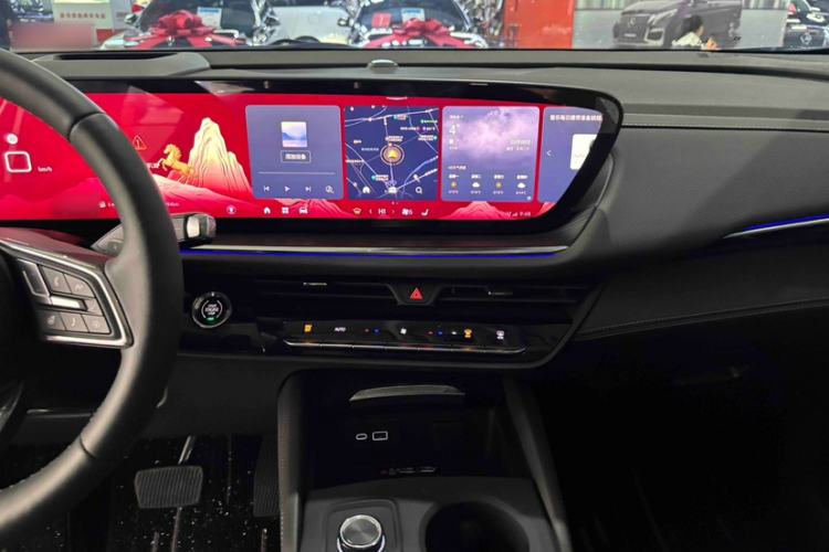 Used Buick Envision 2025 Encore Plus 28T Two-Wheel-Drive Platinum Edition