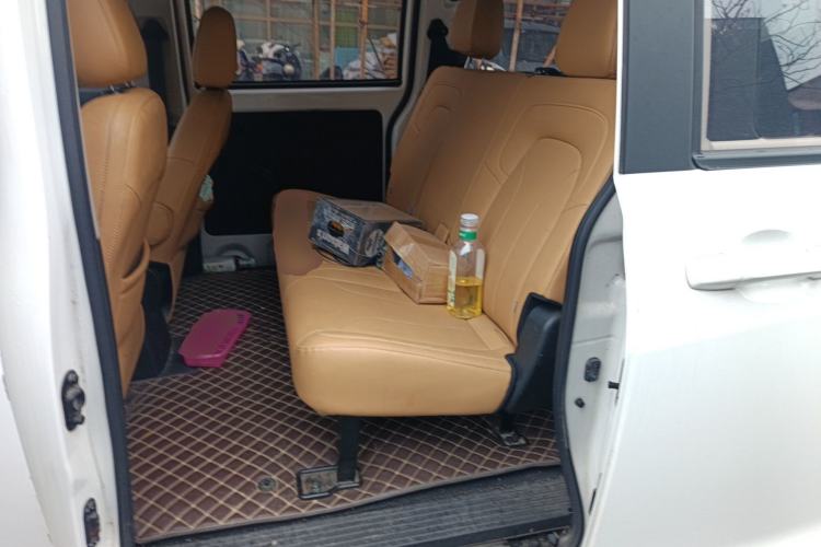 Used Dongfeng Fengon E380 2023 Standard Edition – Comfort Model 5 Seats Left Rear Seat