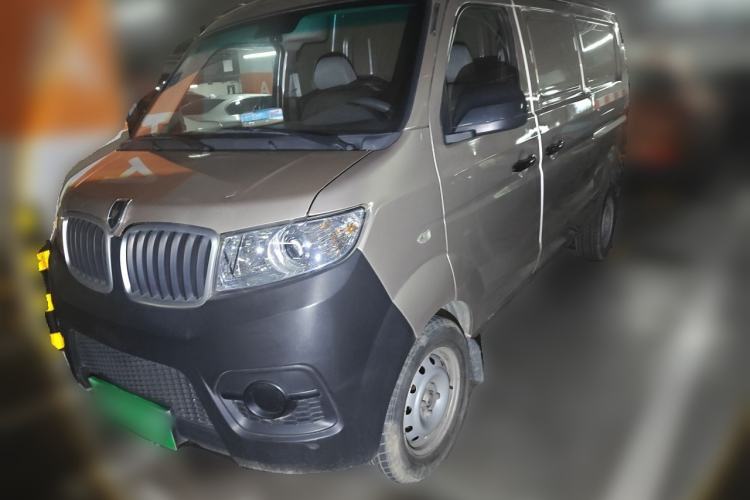 Used Jinbei Hiace X30 2020 1.5L Van Super-Enjoyment Model China VI Standard SWC15M