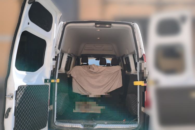 Used Ford Transit 2019 2.0T Diesel Multi-Purpose Commercial Vehicle Short Wheelbase Mid-Roof Design 6-Seater China VI Standard
