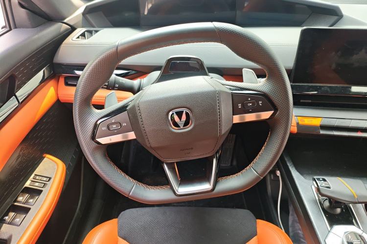 Used CHANGAN UNI-V 2023 1.5T Sport Edition