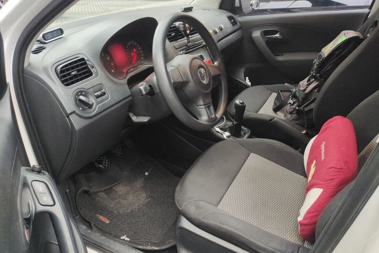 Used Volkswagen Polo 2013 1.4L Manual Fashion Edition
