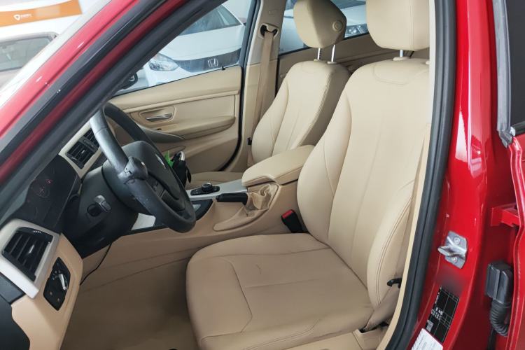 Used BMW 3 Series 2015 316Li Fashion Model Left Front Seat