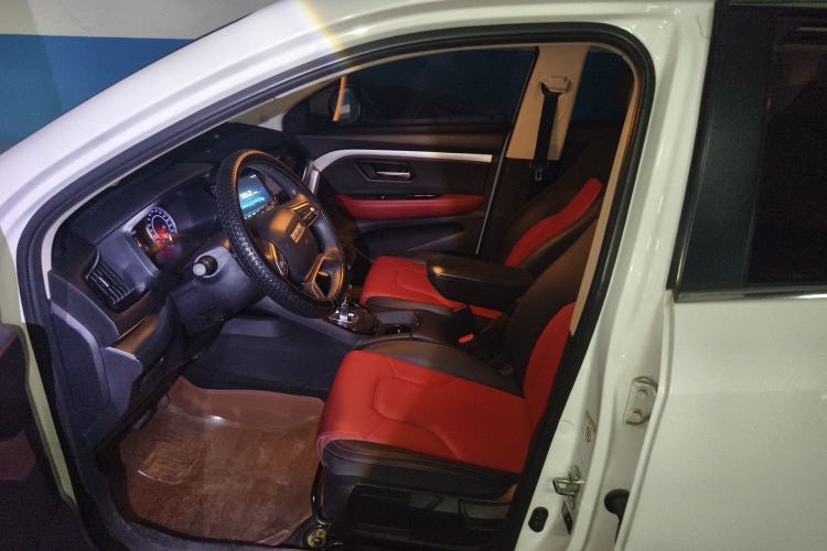 Used Haval H2s 2017 Red-Label 1.5T Dual-Clutch Elite Model Left Front Seat