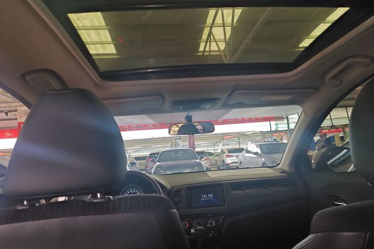 Used Honda Vezel 2020 1.5L CVT Pioneer Edition Headliner