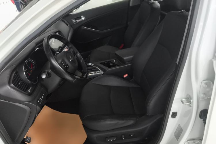 Used Kia K5 2015 2.0L Automatic LUX
