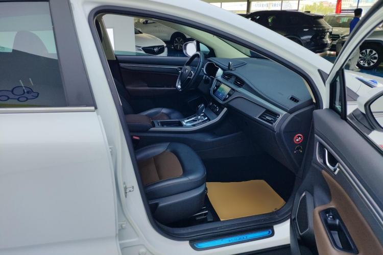 Used Geely Auto Emgrand GS 2017 Sport Edition 1.3T Automatic Smart Connectivity Model
