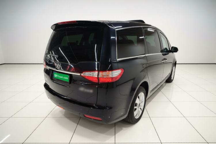 Used Luxgen Great 7 MPV 2015 2.0T Luxury Model Rear Right 45 Deg