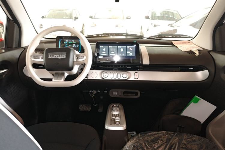 Used CHANGAN NEVO Lumin 2026 Model Treasure Edition 205km Passionate Beige Ningde