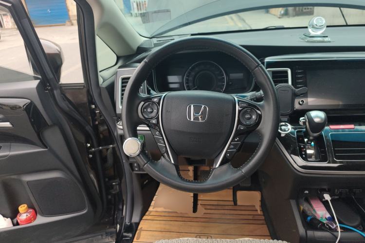Used Honda Elysion 2019 2.0L Hybrid Comfort Edition Steering Wheel