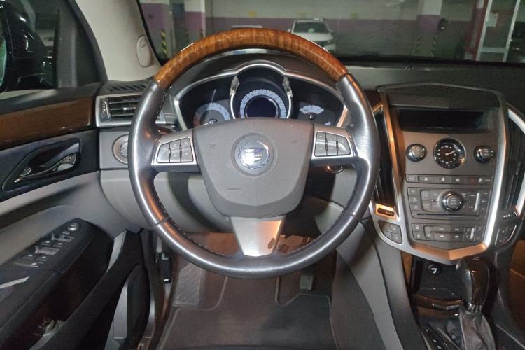 Used Cadillac SRX 2011 3.0L Flagship Edition