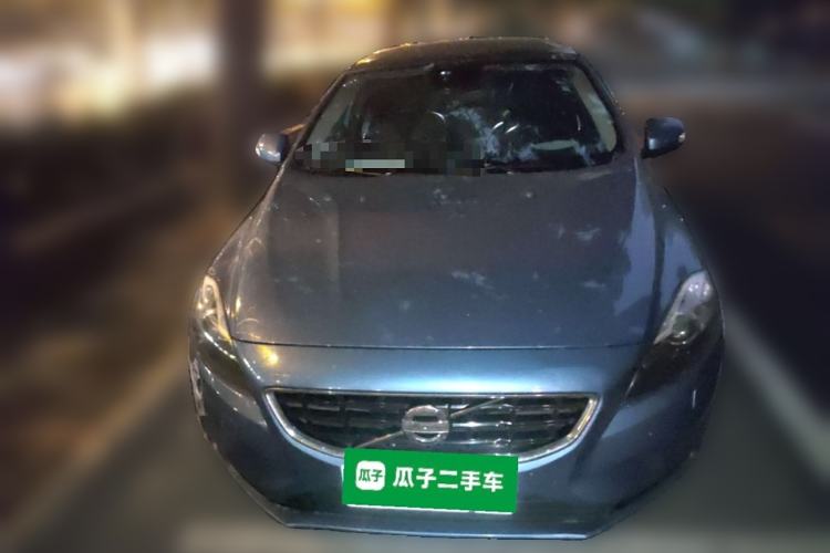 Used Volvo V40 2015 1.6T Zhiyi Edition Front
