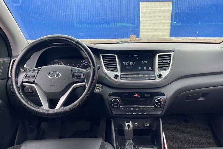 Used Hyundai Tucson 2015 1.6T Dual-Clutch Two-Wheel-Drive Smart Model
