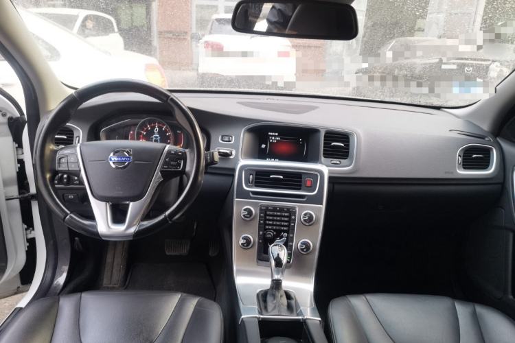 Used Volvo S60 2016 S60L T4 Zhiyuan Edition
