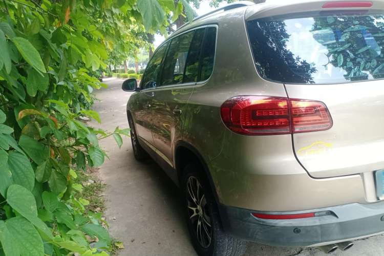 Used Volkswagen Tiguan L 2015 1.8TSI Automatic All-Wheel-Drive Luxury Model
