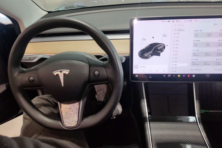 Used Tesla Model 3 2020 Long-Range Rear-Wheel-Drive Version
