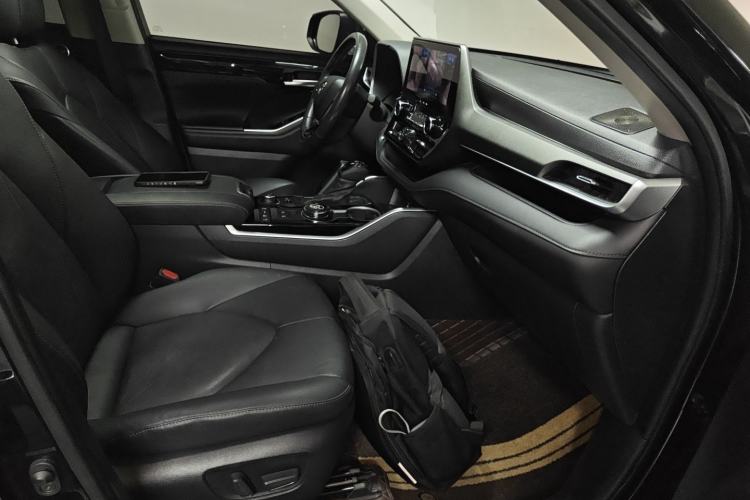 Used Toyota Highlander 2022 380T Four-Wheel Drive Prestige Edition 7-Seater Right Front Seat