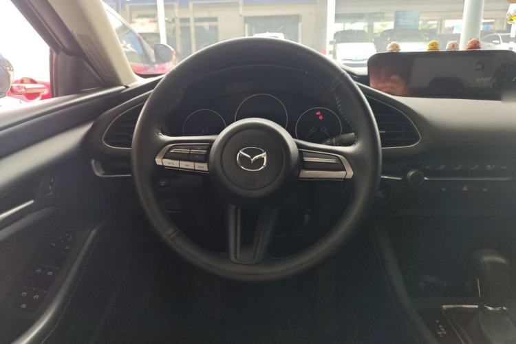 Used Mazda 3 Axela 2020 1.5L Automatic ZhiMei Edition Steering Wheel