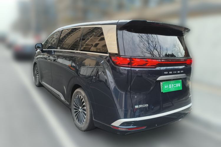 Used Denza D9 2022 DM-i 970 Four-Wheel Drive Flagship Model