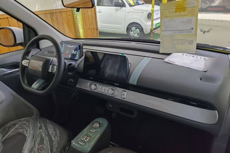 Used CHANGAN NEVO Lumin 2024 130km Qingyue Version Interior 4