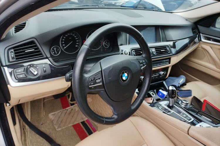 Used BMW 5 Series 2014 520i Elegant Edition