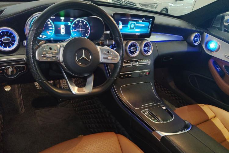 Used Mercedes-Benz C-Class 2019 C 260 Coupe Center Console