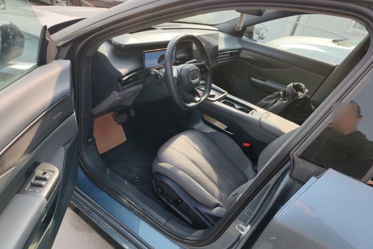 Used Lynk & Co 07 2024 EM-P 126 Long-Range Ultra