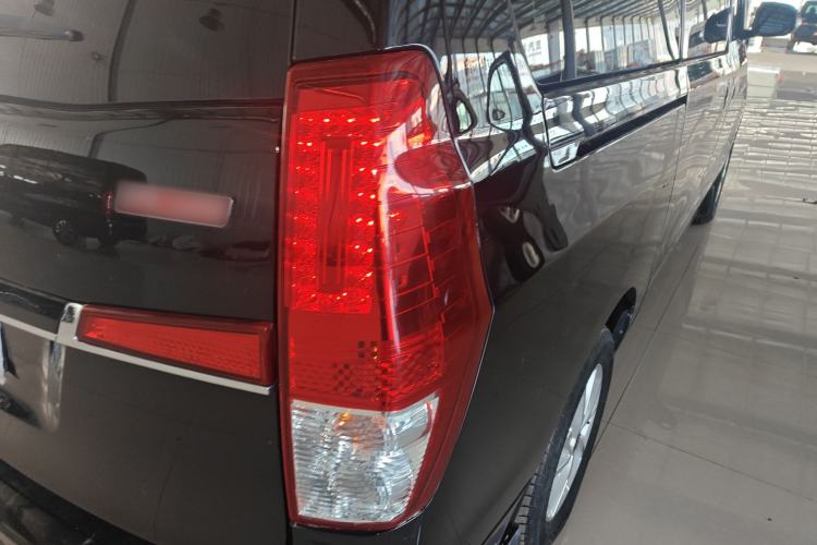 Used FORTHING Lingzhi PLUS 2021 Travel Edition 2.0L Manual Luxury 7-Seater