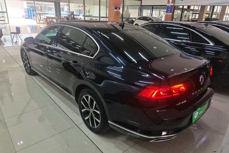 Used Volkswagen Magotan 2020 330TSI DSG Leading Model Rear Left 45 Deg