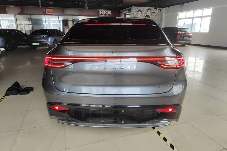 Used Hima Luxeed R7 2024 All-Electric 802 km Max Rear