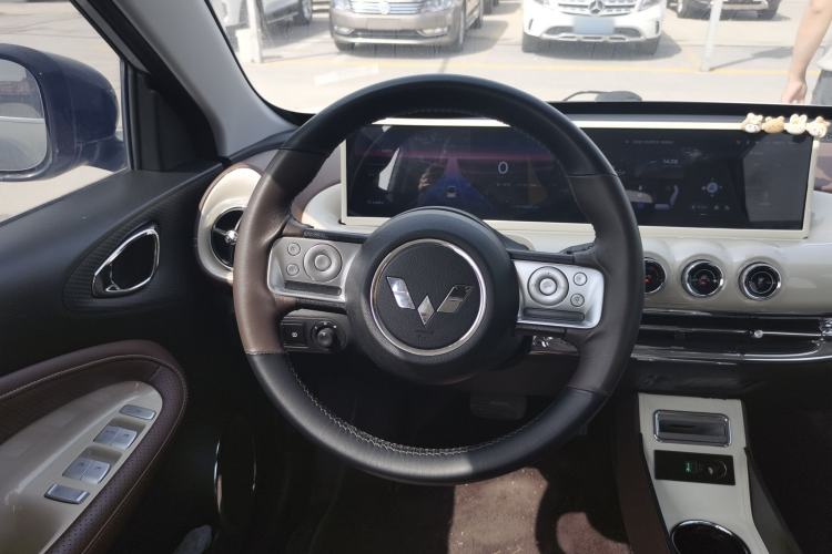 Used Wuling Bingo 2023 333 km Lingxi Connected Version
