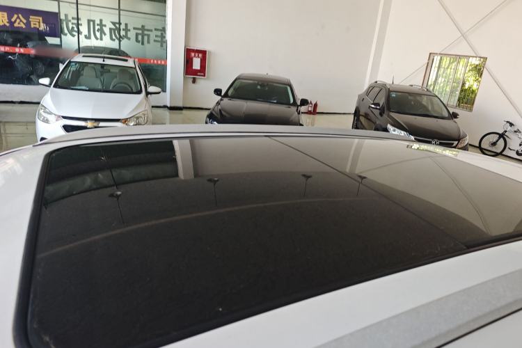 Used Zotye Domy X7 2017 1.8T Manual Luxury Model Roof