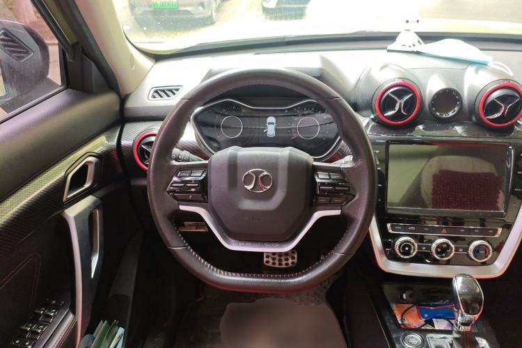 Used BAIC Off-Road BJ20 2018 1.5T CVT Luxury Model Steering Wheel