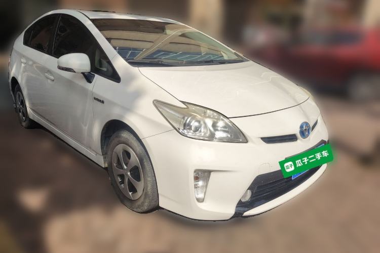 Used Toyota Prius 2012 1.8L Luxury Edition Front Right 45 Deg