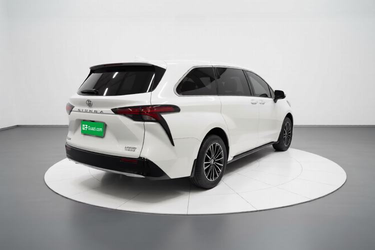 Used Toyota SIENNA 2021 2.5L Hybrid Premium Edition Exterior 5
