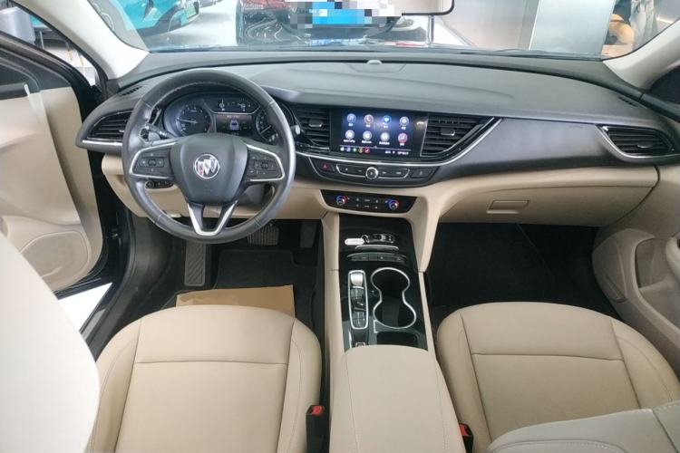 Used Buick Regal 2020 552T Elite Edition Center Console