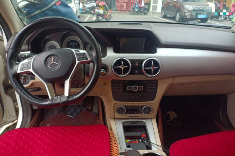 Used Mercedes-Benz GLK-Class 2015 GLK 260 4MATIC Dynamic Edition Ultimate Version
