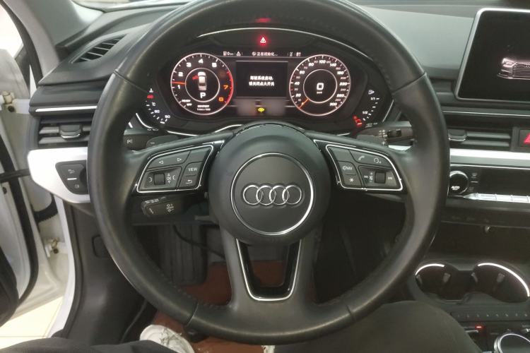 Used Audi A4L 2019 40 TFSI Fashion Version China V