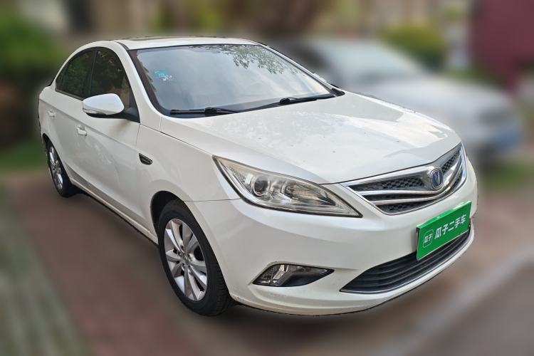 Used CHANGAN Eado 2014 1.6L Manual Luxury Model Front Right 45 Deg