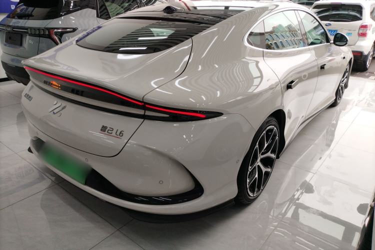 Used IM L6 2025 Ultra Model
