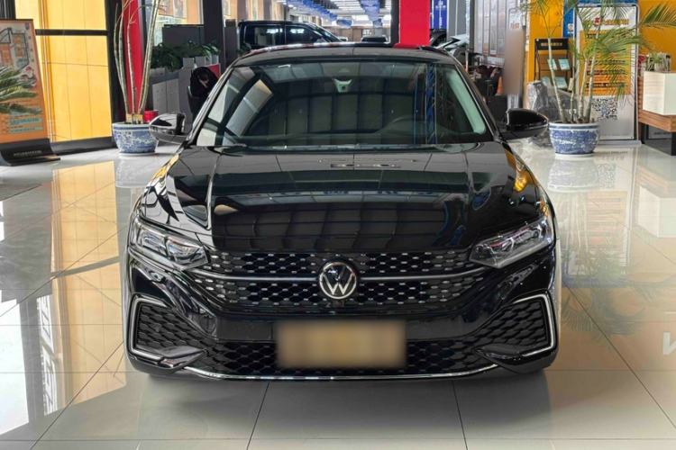 Used Volkswagen Passat 2024 380TSI Starry Luxury Edition