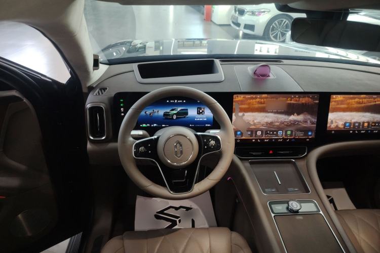 Used Hima AITO M9 2024 Range-Extended Max Edition 42 kWh 5-Seater Version
