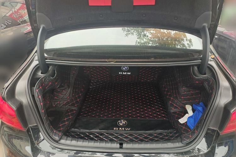 Used BMW 5 Series 2018 Restyled 530Li Luxury Edition M Sport Package
