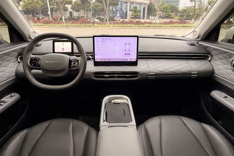 Used Dongfeng NAMMI 01 2024 New Edition 430 Plus Smart+ Center Console