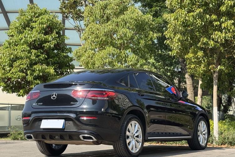 Used Mercedes-Benz GLC Coupe 2020 GLC 260 4MATIC Coupe SUV Exterior 4