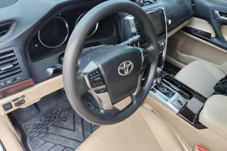 Used Toyota Reiz 2010 2.5S Fengdu Jinghua Edition Steering Wheel
