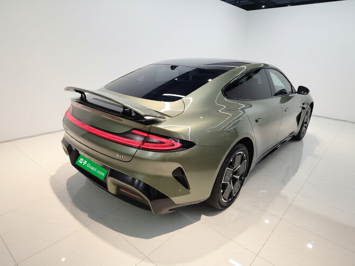 Xiaomi Auto SU7 2024 Rear-Drive Ultra-Long Range Advanced Pro-Level Intelligent Driving Version — снимка 6
